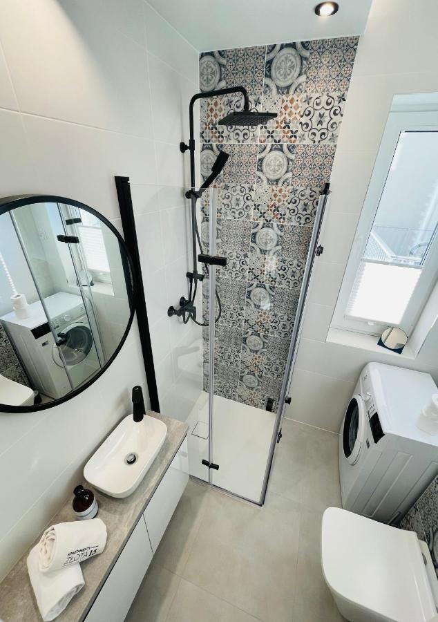 Apartamenty Zlota 15-Lotnicza Street Кельце Екстер'єр фото